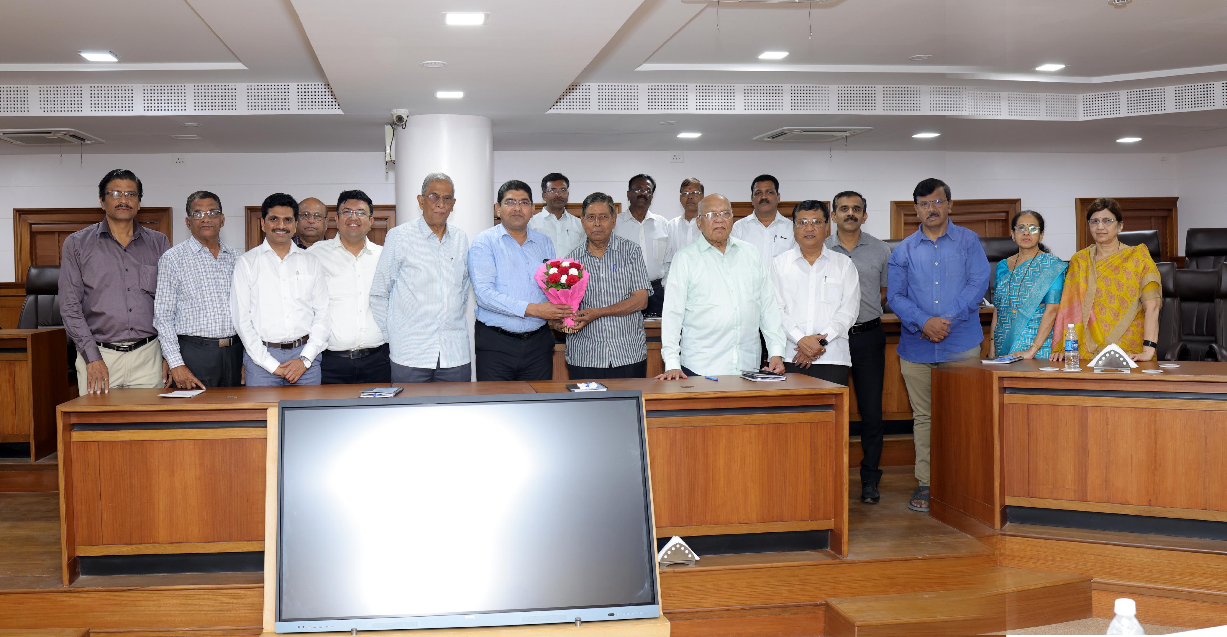 कराड अर्बन बँकेच्या संचालकपदी उल्हास शेठ यांची निवड