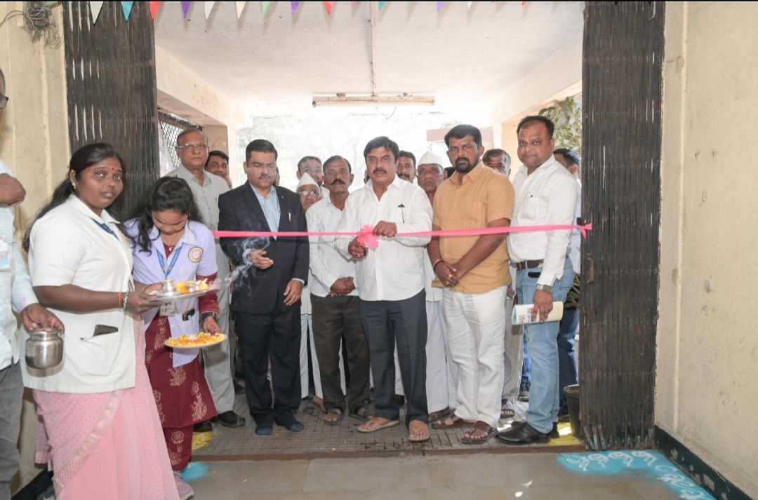 कृष्णा कारखान्यावर ऊसतोडणी कामगार व माता-बालक आरोग्य शिबिर संपन्न